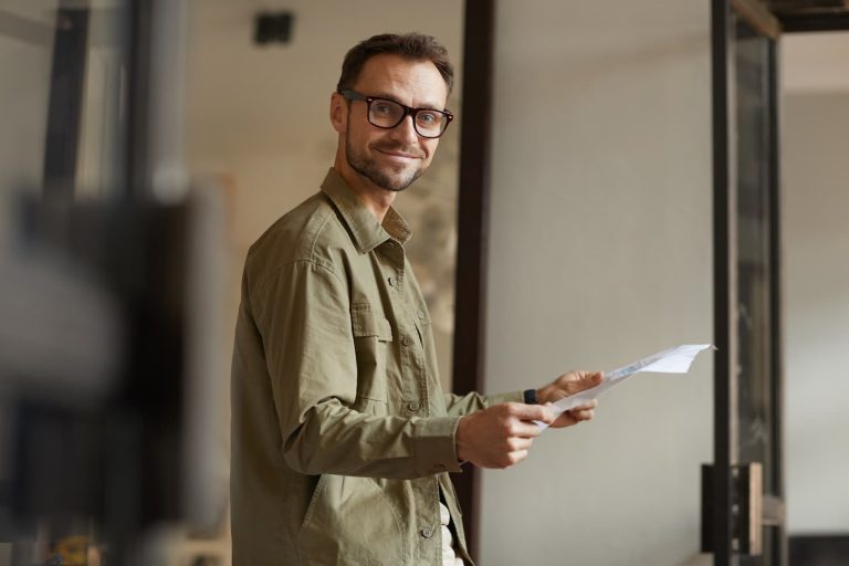 Je dois de l'argent à une société en liquidation judiciaire : que faire ?