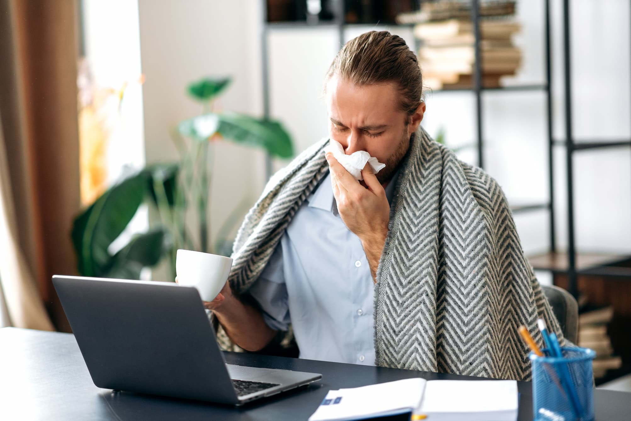 Peut-on consulter ses mails en arrêt maladie ?