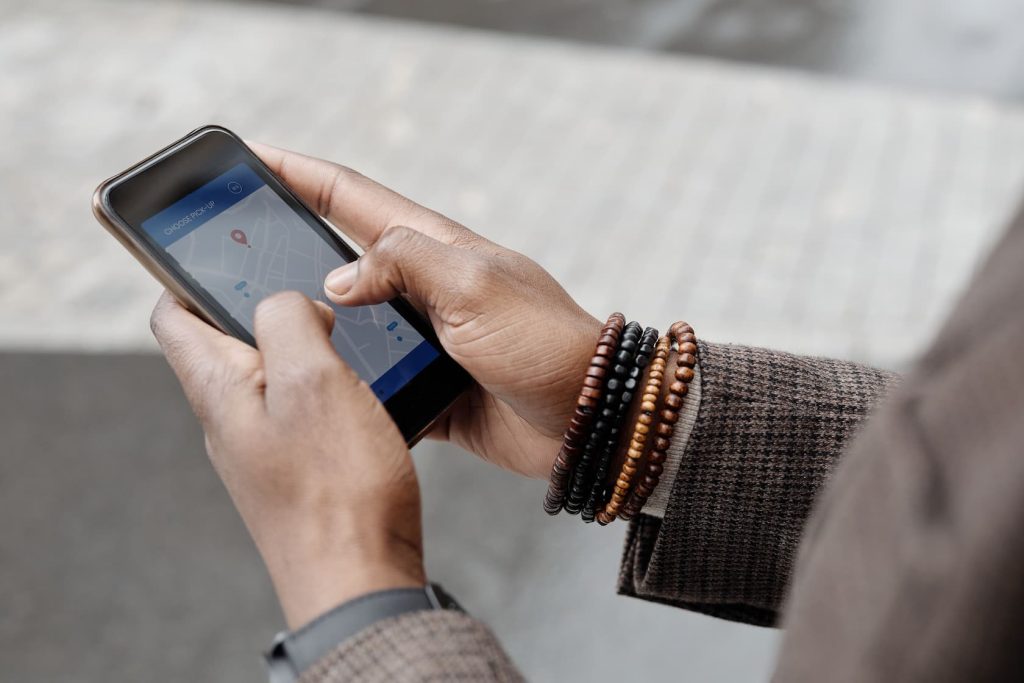 Technologie de suivi GPS pour entreprises sénégalaises